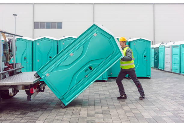 Portable Toilet Options We Offer in Lawtey, FL