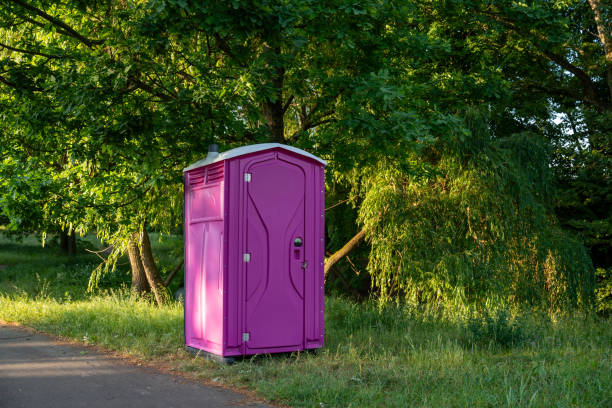 Best Luxury portable toilet rental  in Lawtey, FL